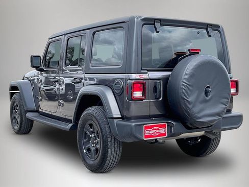 Used 2025 Jeep Wrangler Sport image 4