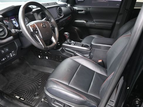 Used 2021 Toyota Tacoma TRD Pro AWD/4WD image 9
