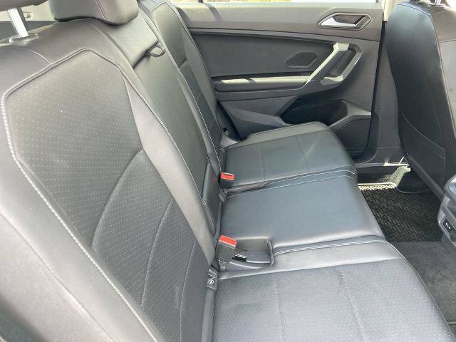 Used 2020 Volkswagen Tiguan SE FWD image 22