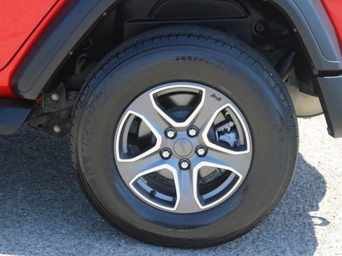Used 2022 Jeep Wrangler Unlimited Sport AWD/4WD image 6