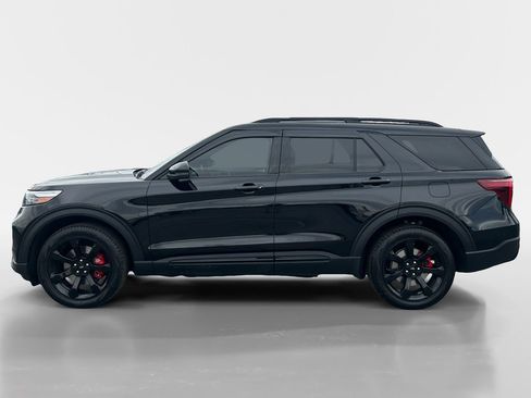 Used 2023 Ford Explorer ST w/ Equipment Group 401A image 2