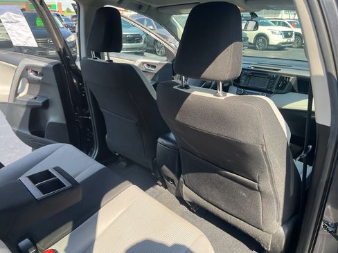Used 2016 Toyota RAV4 XLE AWD/4WD image 42
