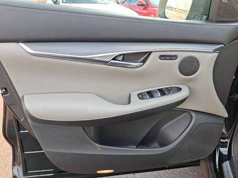 Certified 2025 INFINITI QX50 Luxe image 12