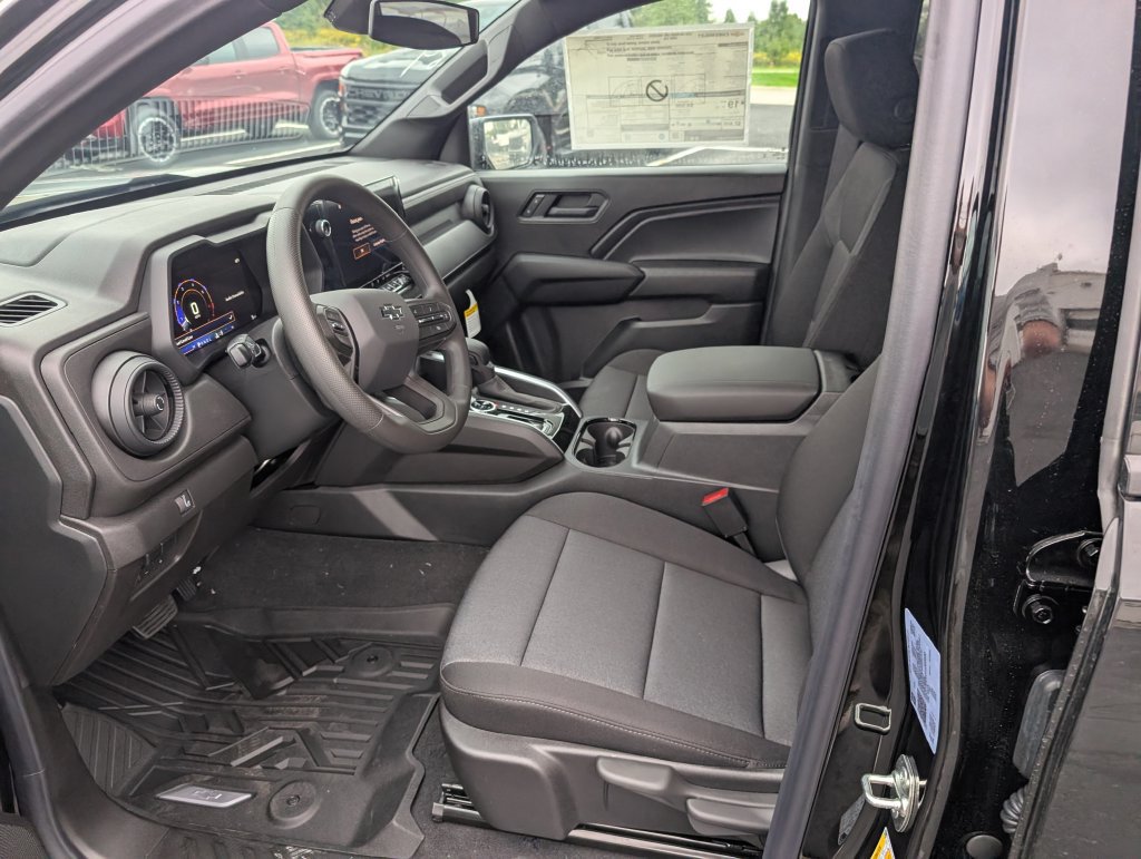 New 2026 Chevrolet Colorado Trail Boss AWD/4WD image 13