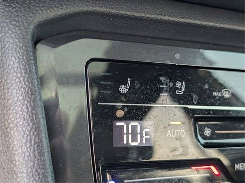 Used 2022 Volkswagen Tiguan SEL R-Line image 18