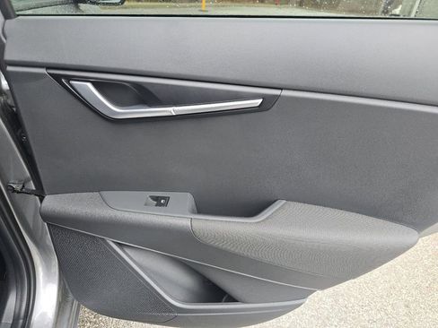 Used 2023 Kia Niro EX image 23