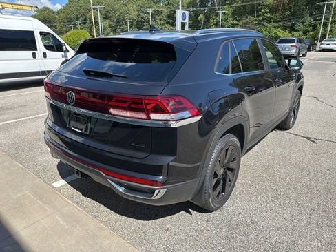 New 2026 Volkswagen Atlas Cross Sport SE image 7