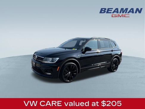 Used 2021 Volkswagen Tiguan SE R-Line AWD/4WD image 3