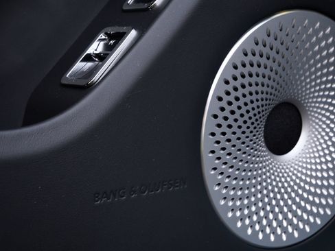 New 2026 Bentley Flying Spur Plug-In Hybrid AWD/4WD image 17