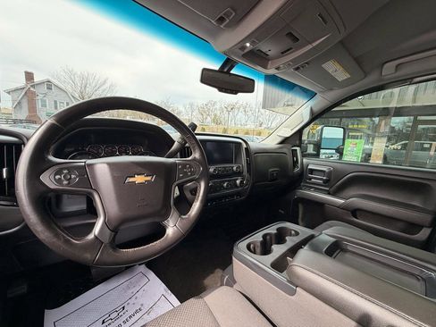 Used 2017 Chevrolet Silverado 3500 LT w/ LT Convenience Package image 21