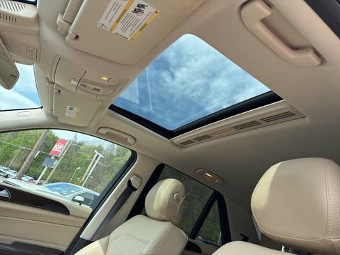 Used 2018 Mercedes-Benz GLE 350 4MATIC image 19