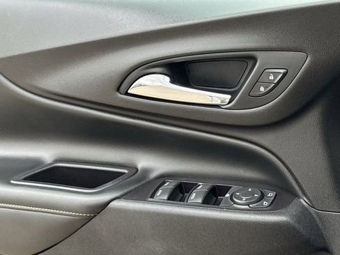 Certified 2018 Chevrolet Equinox Premier image 18