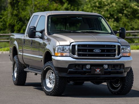 Used 2002 Ford F250 XL AWD/4WD image 3