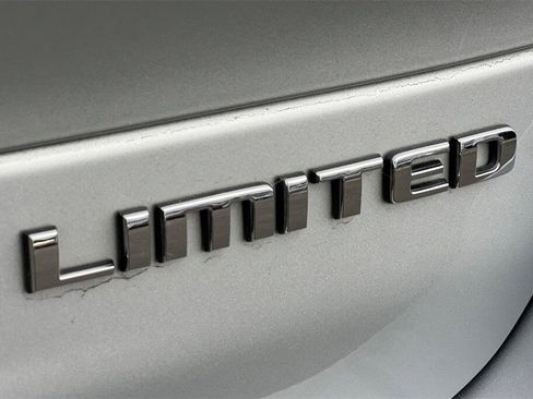 Used 2021 Jeep Grand Cherokee L Limited image 28