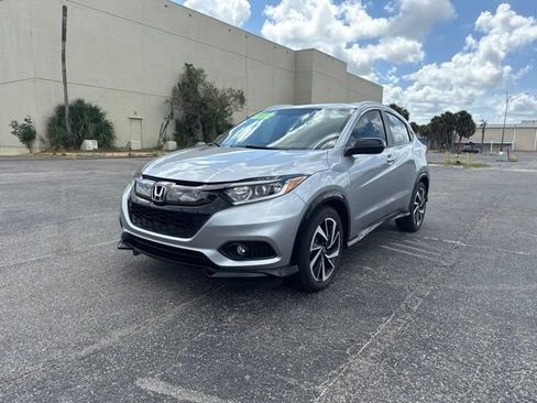 Used 2019 Honda HR-V Sport image 2