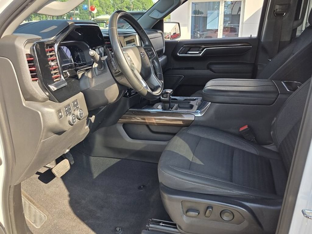 Used 2023 Chevrolet Silverado 1500 LT Trail Boss w/ Protection Package AWD/4WD image 14