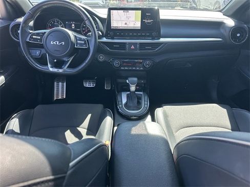 Certified 2024 Kia Forte GT-Line w/ GT-Line Premium Package image 17