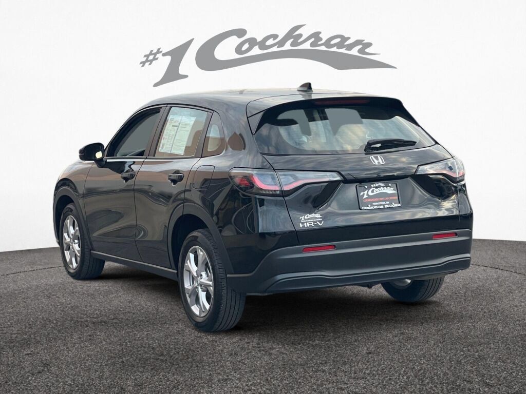 Used 2023 Honda HR-V LX image 5