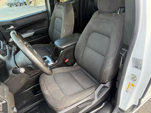 Used 2022 Chevrolet Colorado LT w/ Fleet Safety Package RWD image 11