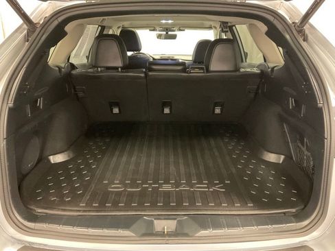 Used 2024 Subaru Outback Limited AWD/4WD image 9