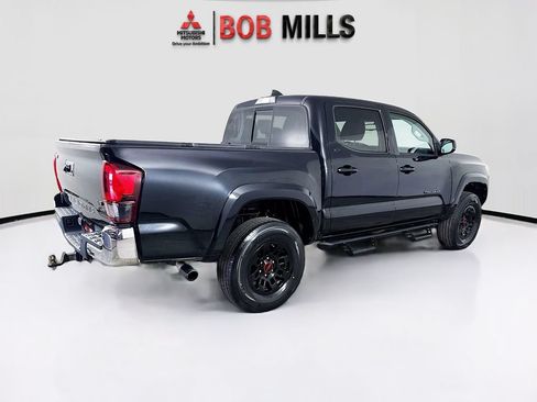 Used 2019 Toyota Tacoma SR5 RWD image 7