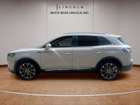 Used 2022 Lincoln Nautilus Reserve w/ Equipment Group 201A FWD image 8