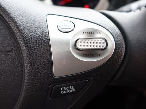 Used 2015 Nissan Juke SV AWD/4WD image 31