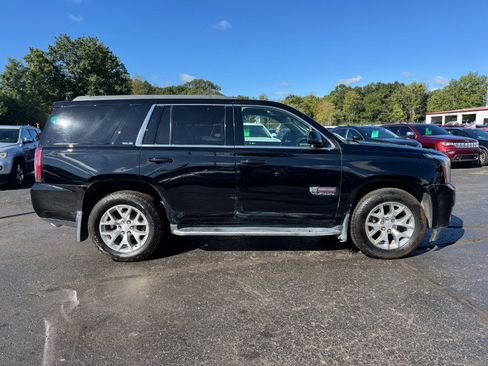 Used 2017 GMC Yukon SLE w/ SLE Value Package AWD/4WD image 6