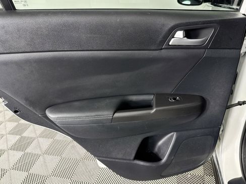 Used 2021 Kia Sportage S FWD image 24