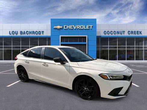 Used 2023 Honda Civic Sport image 2