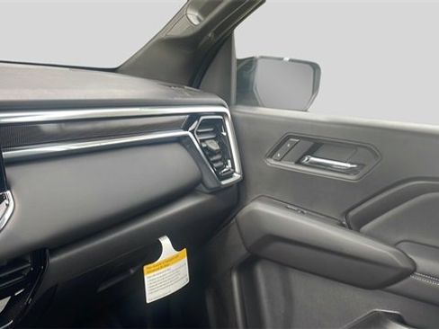 New 2026 GMC Canyon Elevation w/ Convenience Package image 10