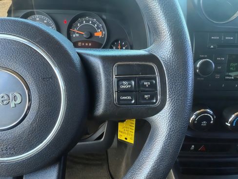 Used 2016 Jeep Patriot Sport w/ Power Value Group image 25