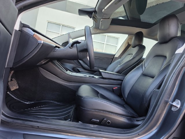 Used 2021 Tesla Model 3 Long Range AWD/4WD image 27