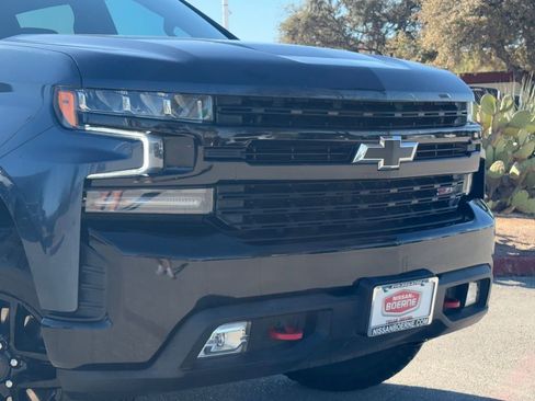 Used 2021 Chevrolet Silverado 1500 LT Trail Boss image 3