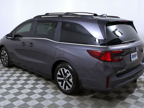 New 2026 Honda Odyssey EX-L image 9