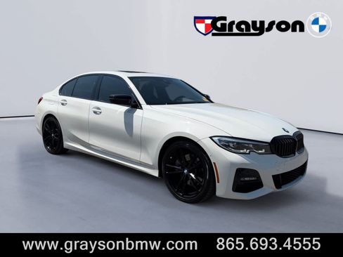 Used 2021 BMW 330i Sedan w/ M Sport Package RWD image 1