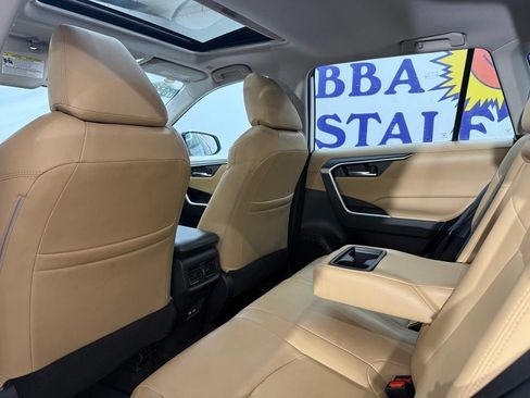 Used 2023 Toyota RAV4 XLE w/ Convenience Package FWD image 16