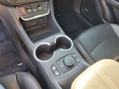 Used 2019 GMC Terrain SLT w/ Preferred Package image 26