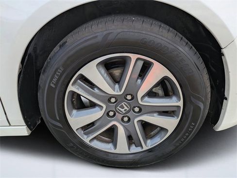 Used 2017 Honda Odyssey Touring Elite image 10