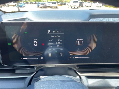 New 2026 Kia Carnival EX FWD image 27