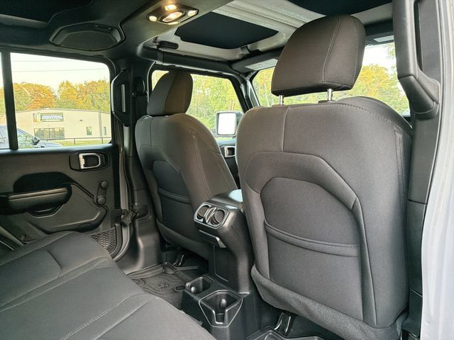 Used 2021 Jeep Wrangler Unlimited Sport AWD/4WD image 16