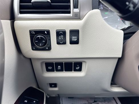 Used 2019 Lexus GX 460 Luxury image 19