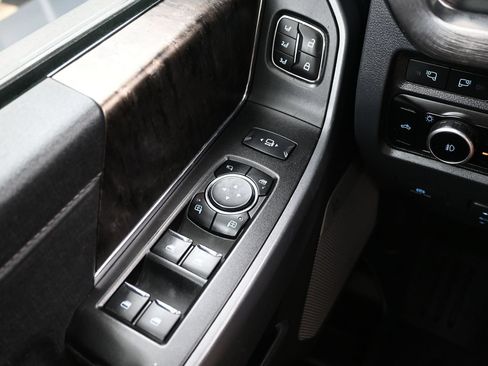 Used 2023 Ford F250 Lariat w/ Lariat Ultimate Package AWD/4WD image 25