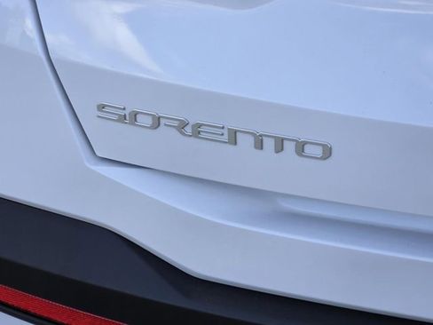 New 2026 Kia Sorento LX FWD image 5