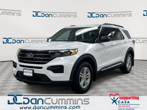 Used 2021 Ford Explorer XLT image 1