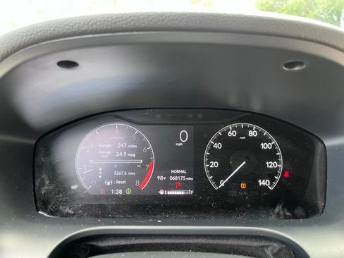 Used 2023 Honda HR-V LX image 10