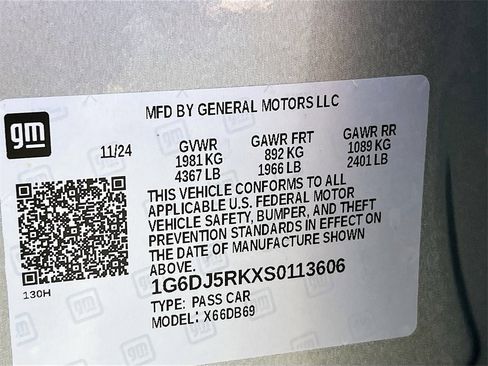 Used 2025 Cadillac CT4 Luxury image 33