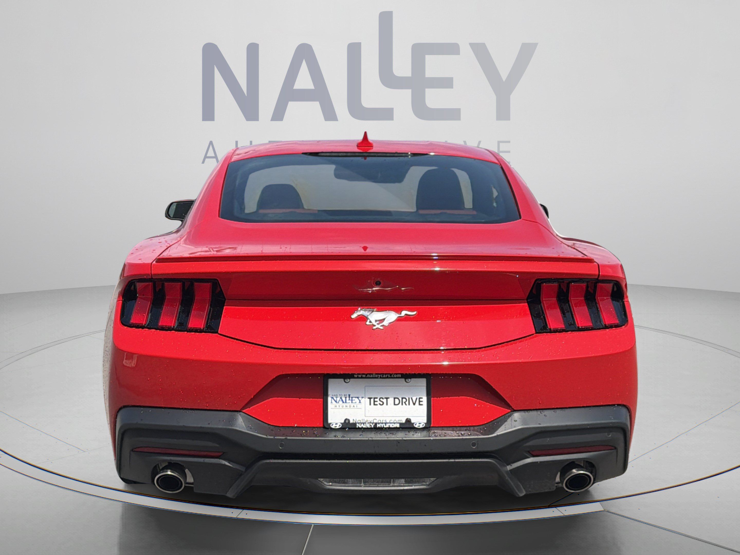 Used 2024 Ford Mustang Premium RWD image 4