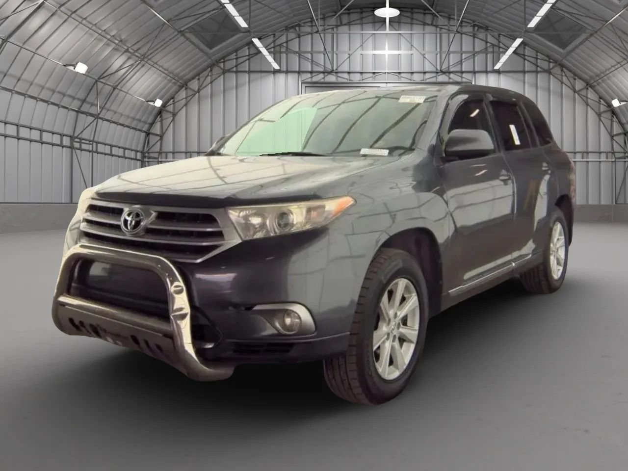 Used 2013 Toyota Highlander SE AWD/4WD image 1