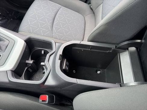 Certified 2022 Toyota RAV4 XLE AWD/4WD image 58